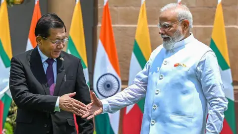 The Rohingya Justice Initiative (RJI) strongly condemns India’s reception of Myanmar’s military-backed president, Min Aung Hlaing
